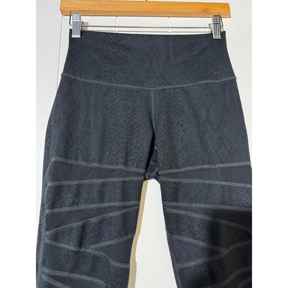 Lululemon Women's High-Waisted Black Animal Print Cross Mesh Leggings Size 4 - Picture 5 of 6